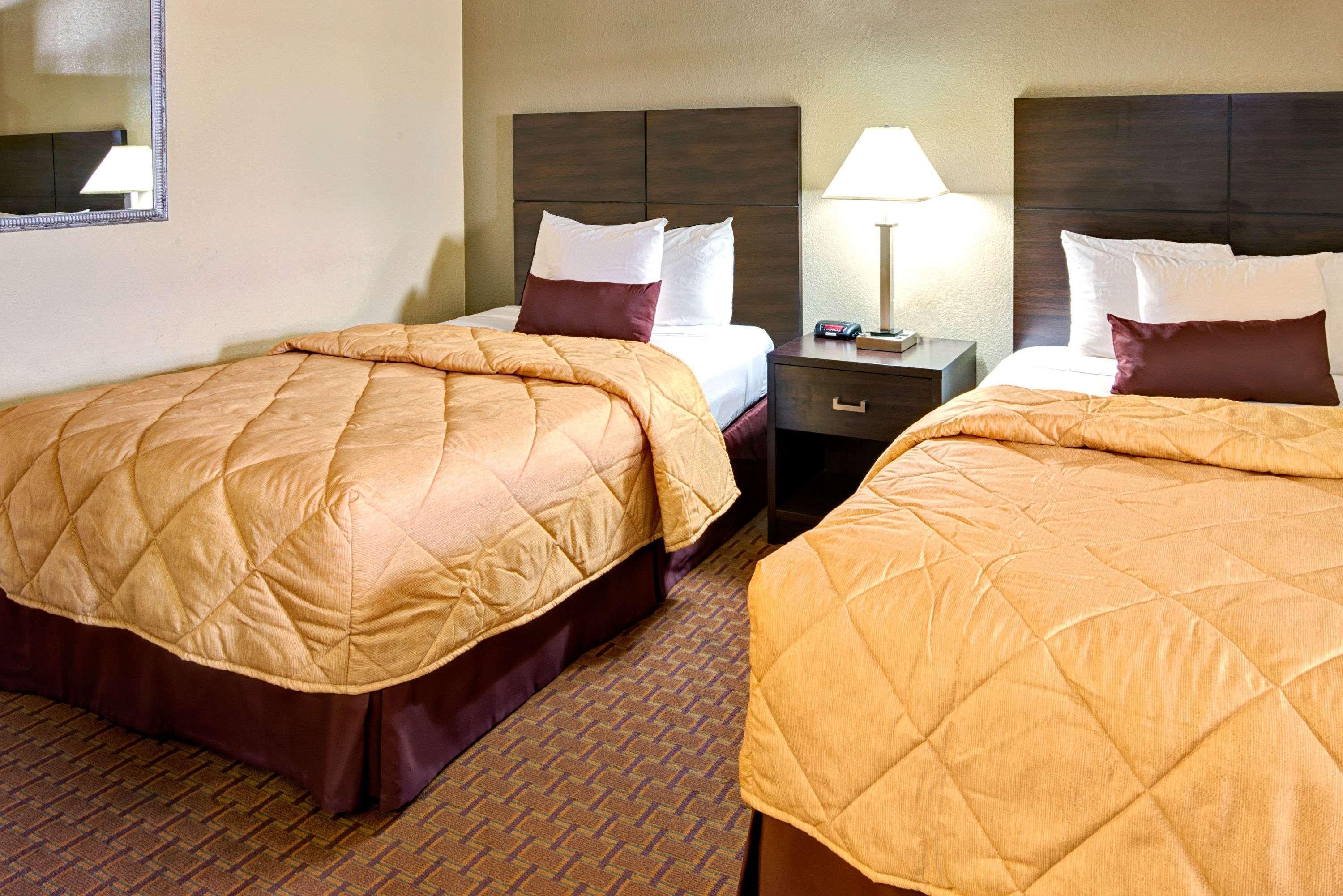 Ramada By Wyndham El Paso Hotel Exterior photo